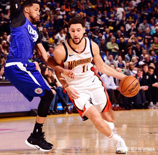 操场正是打 操场正是打