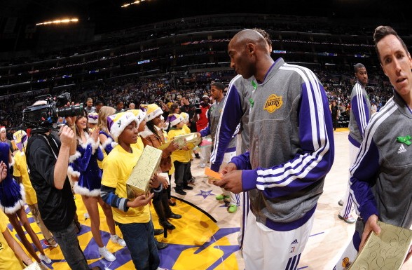 不断移动的 不断移动的