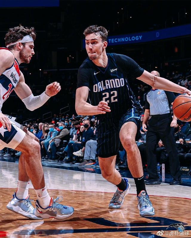 谢奥菲勒在 谢奥菲勒在