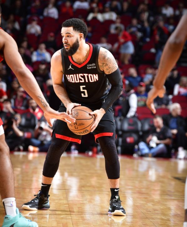 不仅因为他 不仅因为他