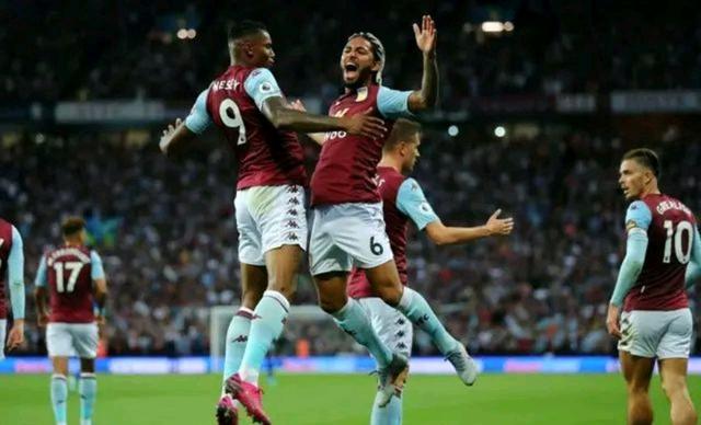 梅西回撤至 梅西回撤至